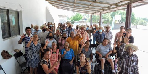Adultos mayores ejemplo de alegría y felicidad: DIF Municipal