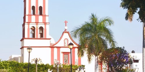 Extranjeros vienen a casarse a Rioverde: Son rusos, argentinos, cubanos y peruanos