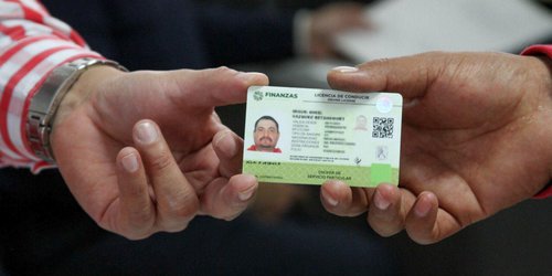Gobierno alerta por expedición de licencias de conducir falsas
