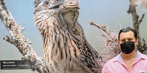 El Santo Grial fotógrafo rioverdense en exposición de avenida Reforma CdMx