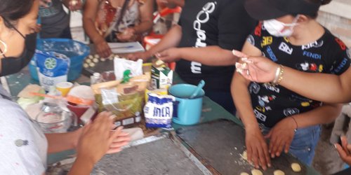 Personal de la Instancia de la Mujer brindó taller de repostería a mujeres del ejido Progreso