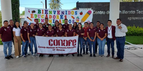 Alcalde reconoce trabajo de directivos del Conafe