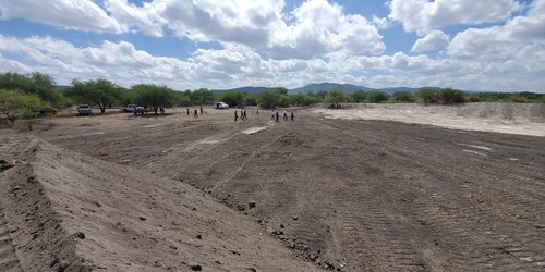 Construyen bordos y represas en comunidades del Municipio