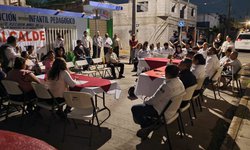 Alcalde Arnulfo Urbiola atendió peticiones en colonia Las Palmas de Rioverde