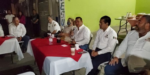Piden seguridad familias de colonia San Rafael al Presidente de Rioverde Arnulfo Urbiola