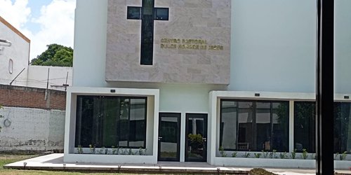 Parroquia inició construcción de baños del Centro Pastoral