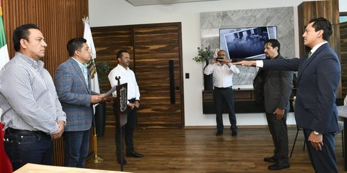 Gobernador Ricardo Gallardo toma protesta a nuevos funcionarios estatales