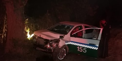 Taxista lesionado en choque en El Refugio