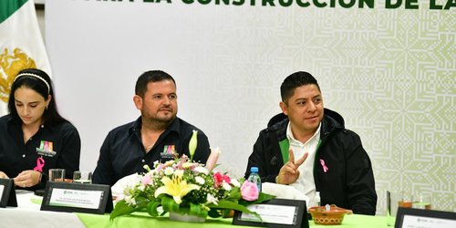 En Tancanhuitz, gobernador Gallardo refrenda esfuerzos estatales para debilitar la delincuencia