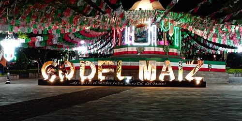 Localizan vehículo abandonado y desvalijado en Ciudad del Maíz