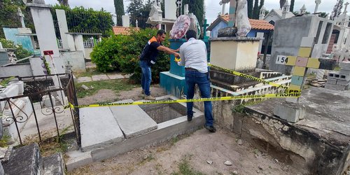 Protección Civil revisa panteones, previo al Día de Muertos