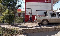 Sigue controversia por presunto bloqueo de derecho de vía en calle SARH
