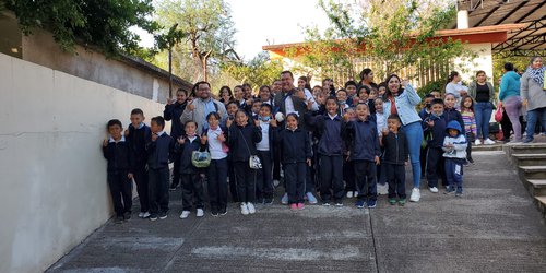 Comunidad escolar de San José de Gallinas, se suma al trabajo del presidente Arnulfo Urbiola