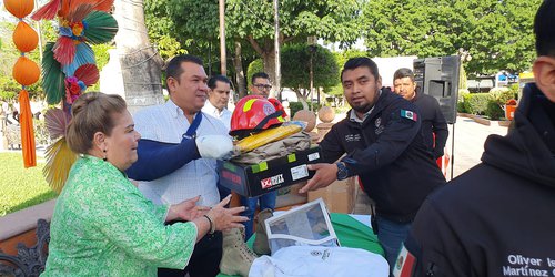 Entregan equipo táctico a Protección Civil de Rioverde