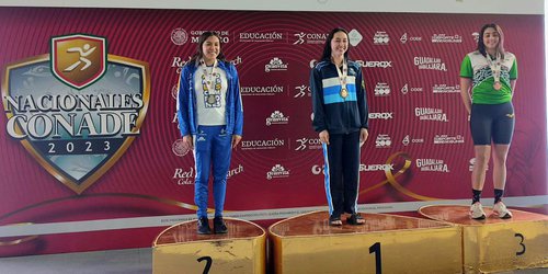 Nadadoras potosinas consiguen medallas de plata y bronce