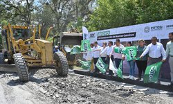 Inicia camino de acceso al Tec de Tamazunchale, el gobernador Gallardo