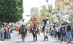 Ricardo Gallardo encabeza desfile Cívico Militar de Independencia