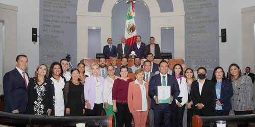 Gobierno Estatal entrega segundo informe de resultados al Congreso
