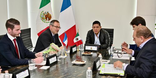 Ricardo Gallardo abre las puertas de inversión a Francia en SLP