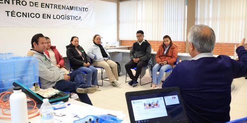 Gobierno continúa con capacitación gratuita a personal de empresas