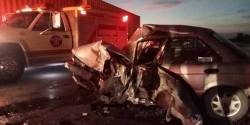 Murió prensado adulto mayor en choque sobre súper carretera Rioverde-Cerritos