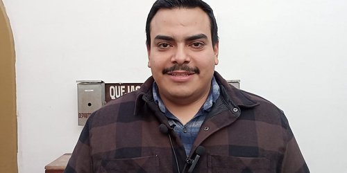 Exhorta Secretaría General a funcionarios a solicitar licencias en tiempo y forma