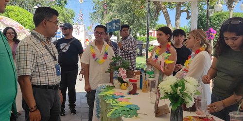 Mercadito Agroindustrial realizó la Unidad Académica Multidisciplinaria de la Zona Media