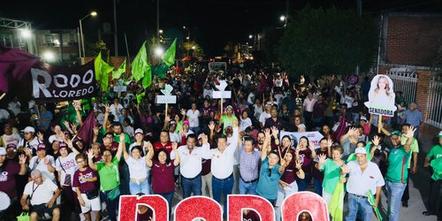 Oscar Bautista Villegas, candidato del Partido Verde Ecologista de México, participa en el Mitin político de Rodolfo Loredo