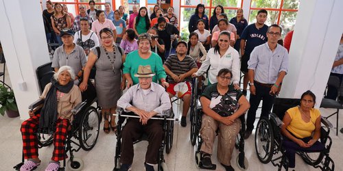 DIF Estatal brinda mas apoyo a personas con discapacidad