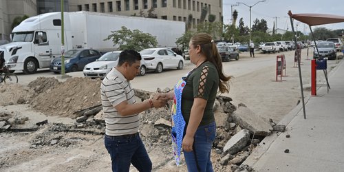 Ricardo Gallardo supervisa obras de acceso a clínica 50 del IMSS