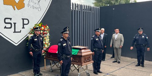 Rinden homenaje a policía caído en el cumplimiento de su deber