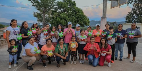 El Dif Rioverde llevó manualidades, salud y reforestación al Aguacate