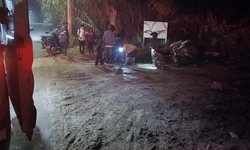 Joven mujer cae de motocicleta en vado de Los Llanitos