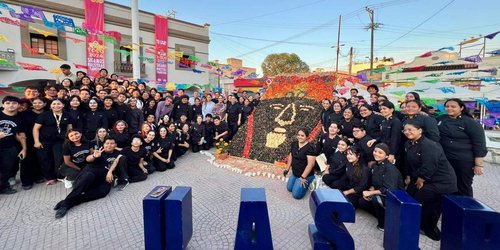 Estudiantes de Gastronomía de la UASLP compartieron mascara hecha con pan