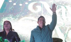 Ricardo Gallardo recorre la capital con posadas navideñas