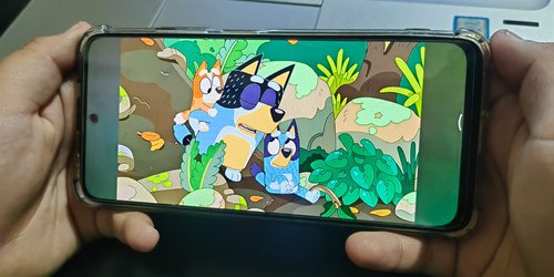 Uso excesivo de la tecnología en niños: llamada de atención a madres y padres