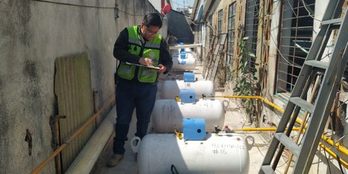 Supervisan  más de 40 tanques estacionarios del mercado Cristóbal Colón para garantizar la seguridad