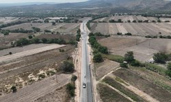 Ricardo Gallardo supervisa obras en el altiplano y anuncia nuevo puente