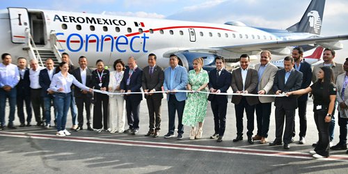 Inaugura Ricardo Gallardo la nueva ruta aérea San Luis Potosí - Atlanta.