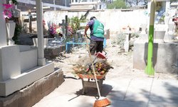 Ayuntamiento de Soledad anticipa plan de limpieza y rehabilitación de panteones por el Día del Padre