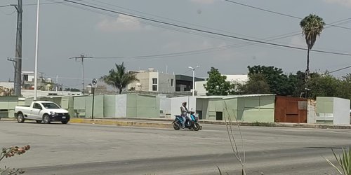 Buscan reactivar proyecto de locales artesanales en bulevar Carlos Jonguitud