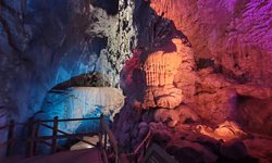 Cierran temporalmente Grutas de la Catedral y del Ángel por seguridad