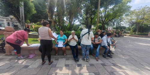 Mujeres del Movimiento Amplio Popular de Rioverde exigen cumplimiento de compromisos sociales