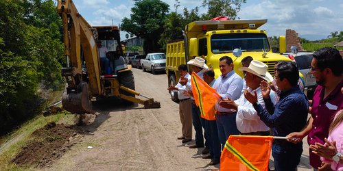 Inicia rehabilitación de canales de la Media Luna