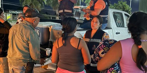 Lleva DIF Santa Catarina cena solidaria al Hospital IMSS-Bienestar de Rioverde