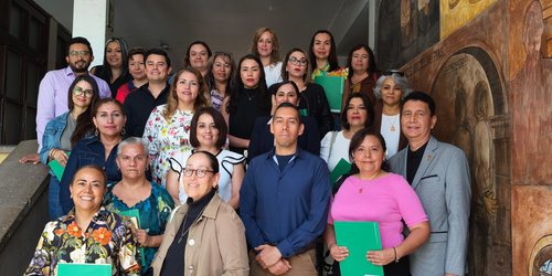 Docentes de la Escuela Normal del Estado reciben reconocimiento