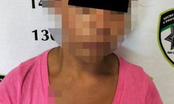 Detienen a mujer por portación de arma prohibida