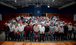Autoridades federales, estatales y municipales coordinan acciones contra el gusano barrenador del ganado en CDFDZ