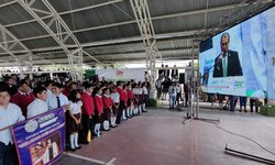 Inicia ciclo escolar 2025-2026 con ceremonia regional en Rioverde