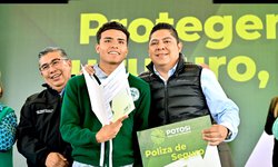 Ricardo Gallardo se mantiene entre los gobernadores mejor evaluados del país.